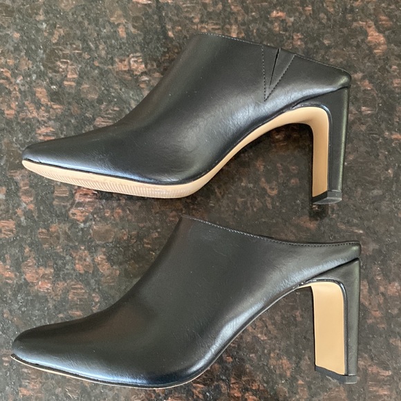 Black mules 🖤 - Picture 2 of 7